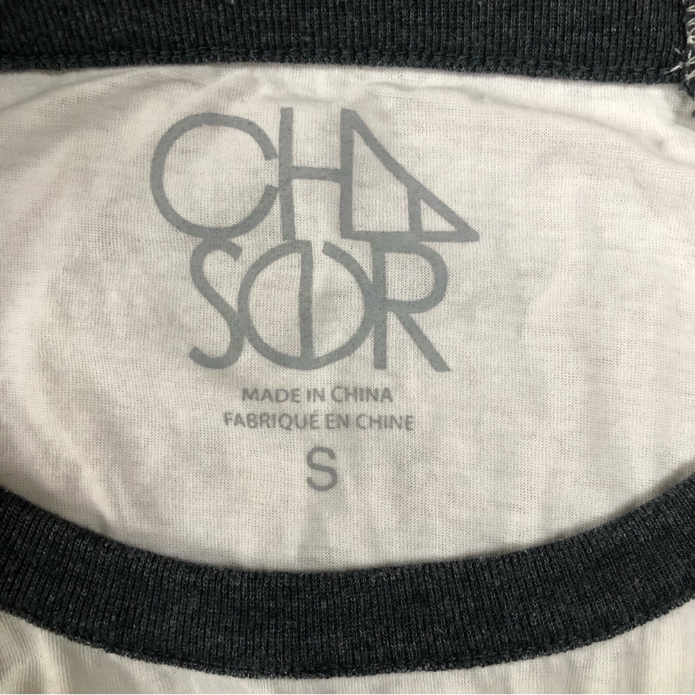Chaser grey/white raglan ladies top. Size Small - Picture 4 of 5